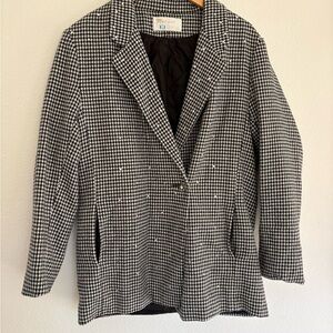Black and White Houndstooth Blazer